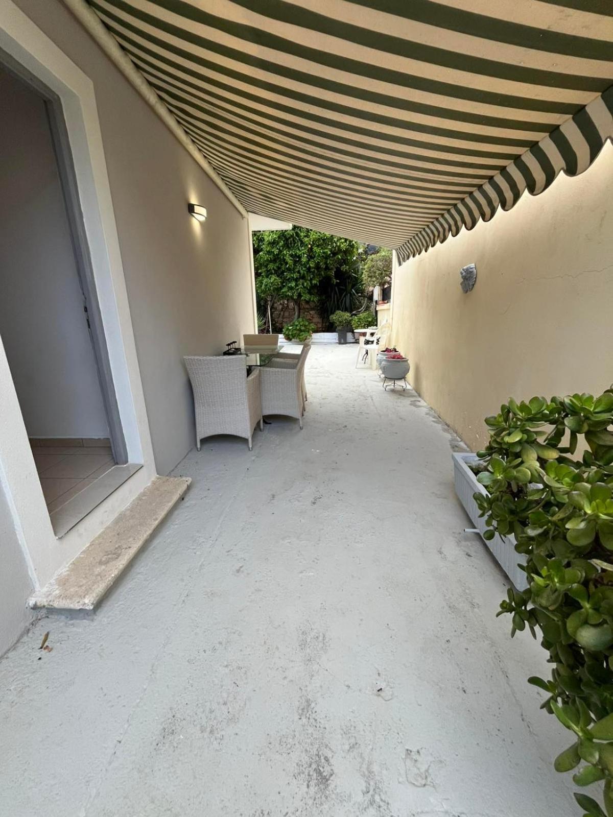 Cozy House In Argostoli Villa Buitenkant foto